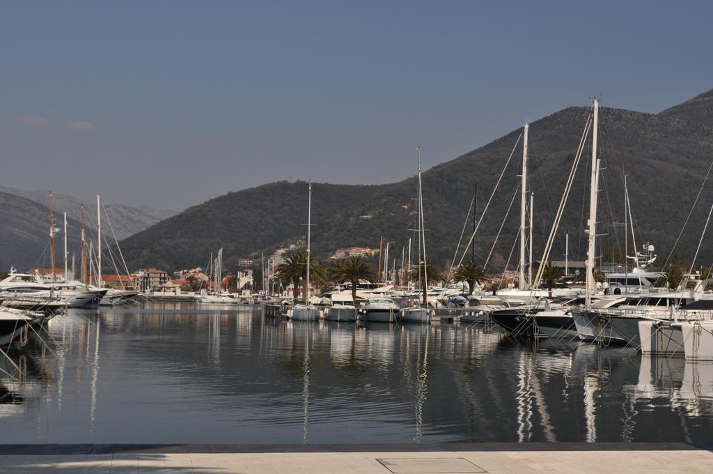 Apartments Viktoria Tivat Eksteriør billede