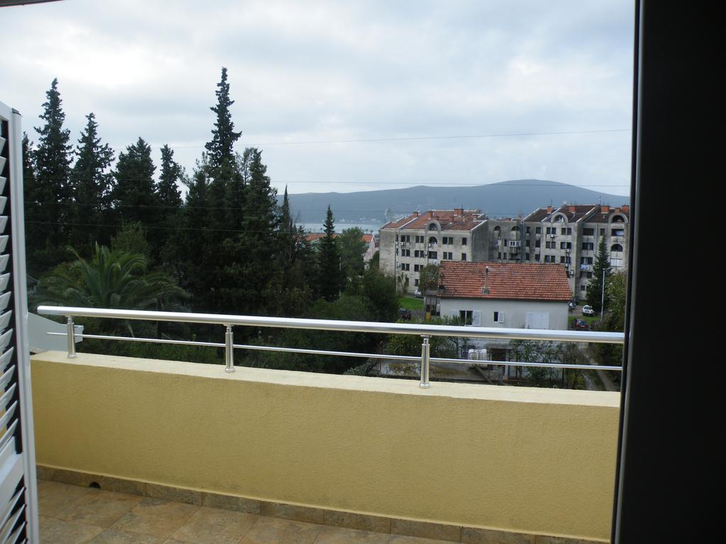 Apartments Viktoria Tivat Eksteriør billede