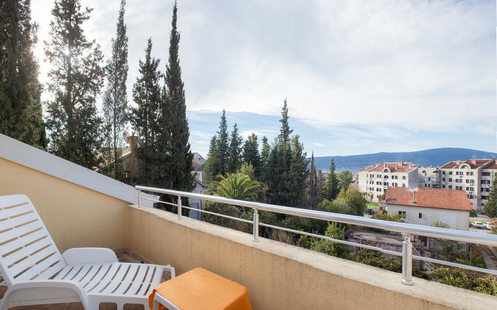 Apartments Viktoria Tivat Eksteriør billede